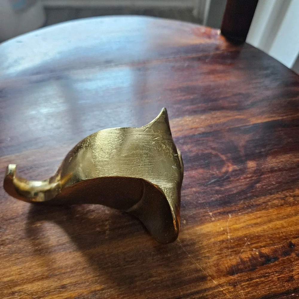 Metal Gold tone Elephant head Wall Hook Minimalist home décor